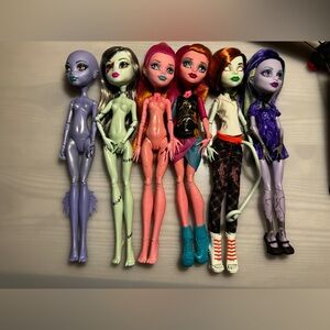 Monster High doll lot